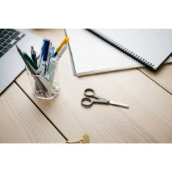 Fiskars ReNew Hobbysaks 8 Fiskars ReNew Hobbysaks -Fiskars butik 1062546 fiskars renew hobby scissors 13cm environment 02