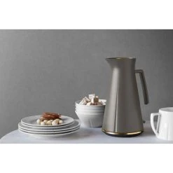 Rosendahl Grand Cru Elkedel, Mørk Grå, 1,4 L -Fiskars butik 2022 27203 20340 20310 25410 argb high