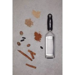 Microplane Gourmet Fint Rivejern -Fiskars butik 45004 110 350 m