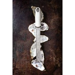 Microplane Premium Classic Zester Rivejern 5 Microplane Premium Classic Zester Rivejern -Fiskars butik 46323 80 300 m