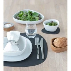 LIND DNA Curve Nupo Table Mat, Antracit, Large -Fiskars butik 5711590203409 4