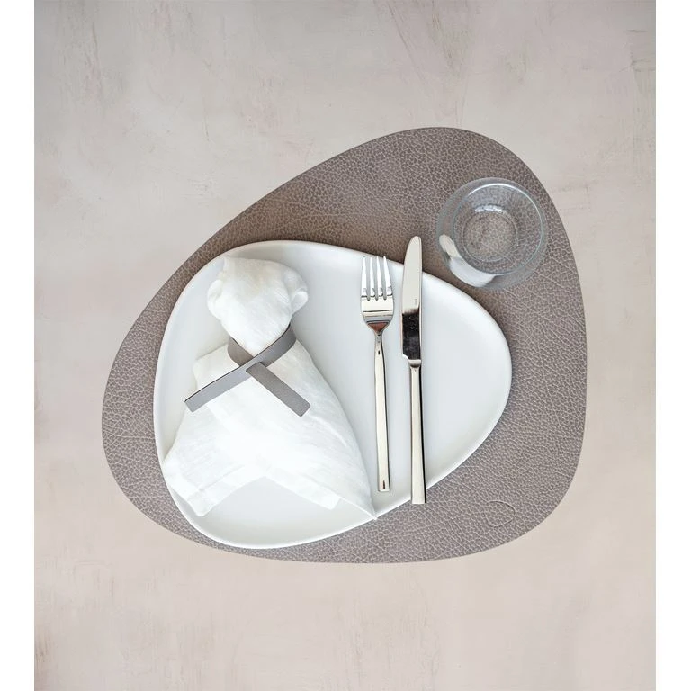 LIND DNA Curve Dækkeserviet, Grå, 37x44 Cm 2 LIND DNA Curve Dækkeserviet, Grå, 37x44 Cm - Billede 2