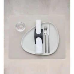 LIND DNA Serene Square Dækkeserviet, Creme, Large -Fiskars butik 991483 2