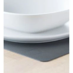 LIND DNA Serene Square Dækkeserviet, Antracit, Large -Fiskars butik 991486 5