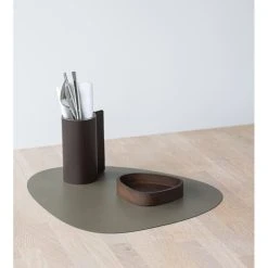 LIND DNA Serene Curve Dækkeserviet, Moss, Large -Fiskars butik 991495 3