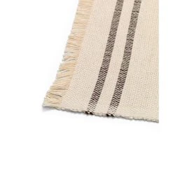 Ferm LIVING Savor Dækkeserviet, Off White/ Chocolate, 38x50 Cm -Fiskars butik fermliving aw22 savorplacemat offwhitechocolate 1104266409 pack 3