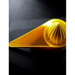 Endeavour Press Citruspresser, Gul -Fiskars butik press gul citruspresser pla 2